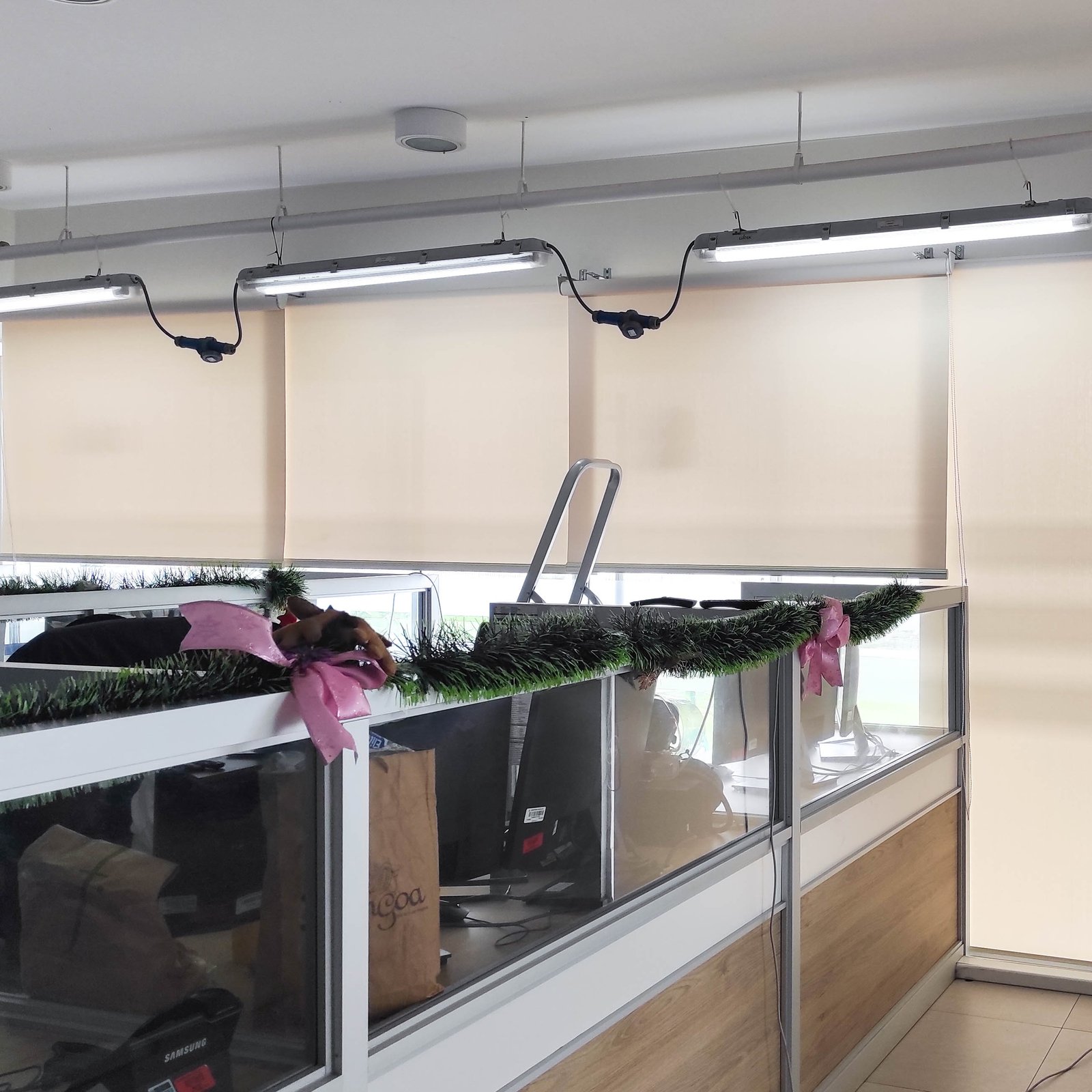 02-cortinas-roller-screen-cortinas-enrollables-para-oficina