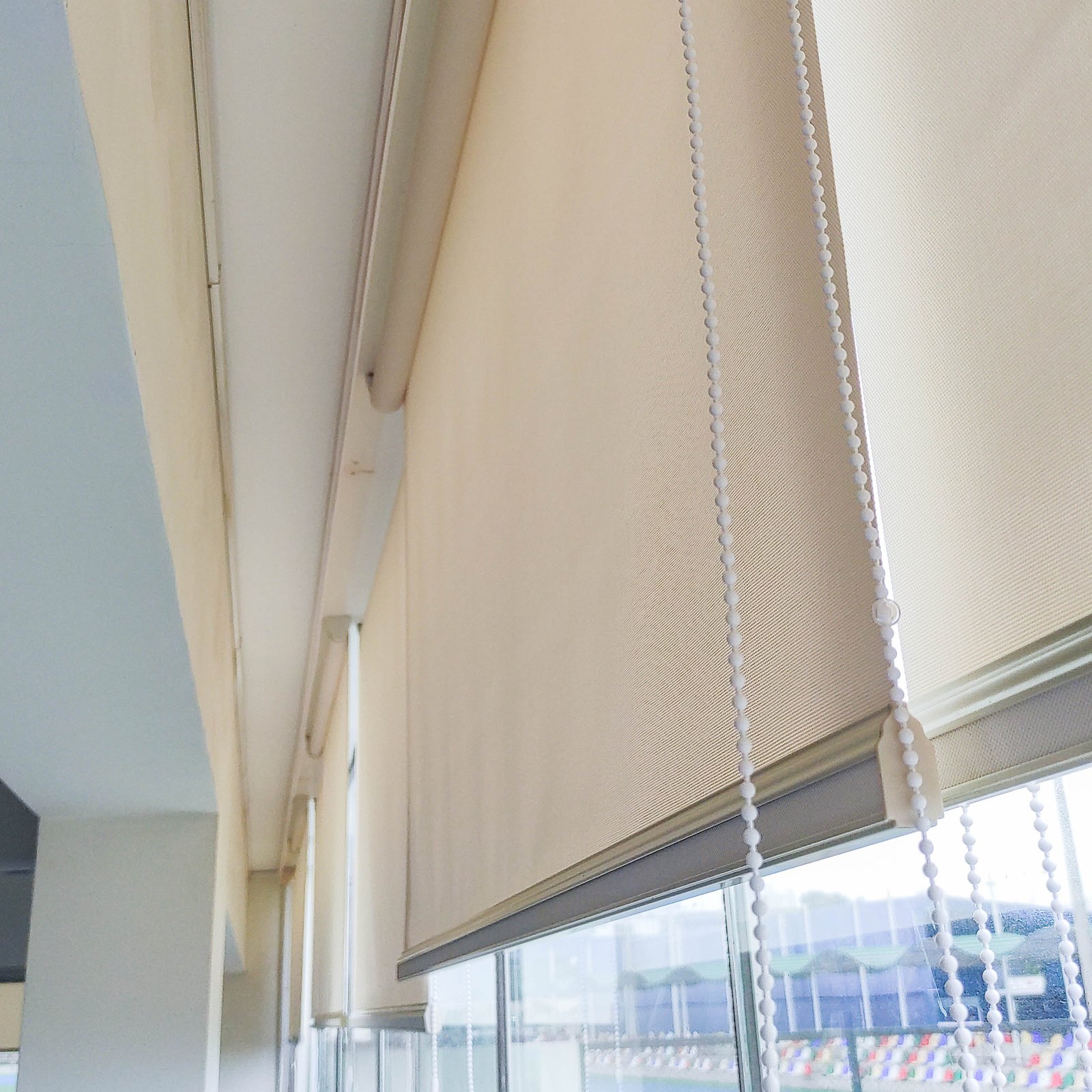 03-cortinas-roller-screen-cortinas-enrollables-para-oficina