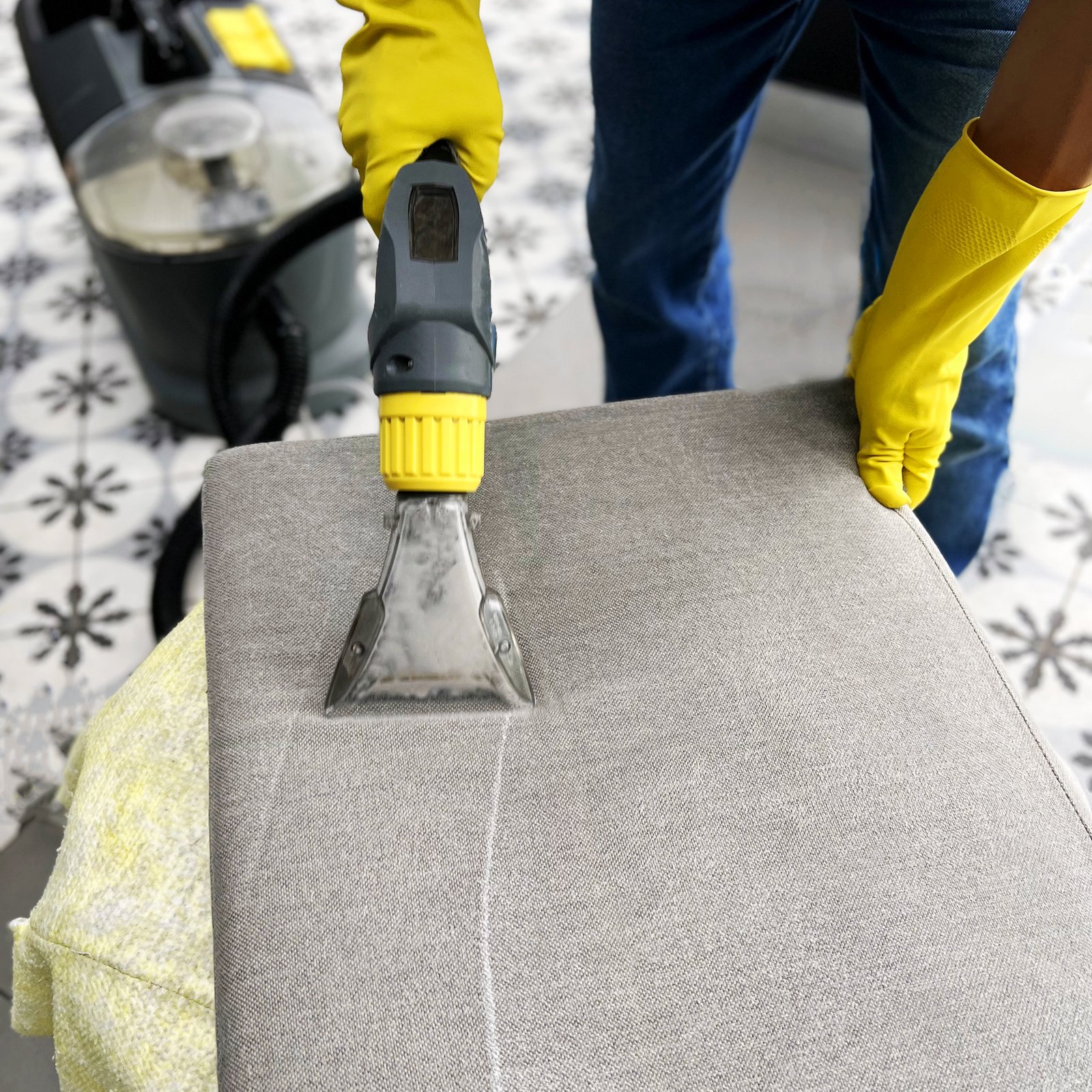 karcher-lavado-limpieza-muebles-sillas